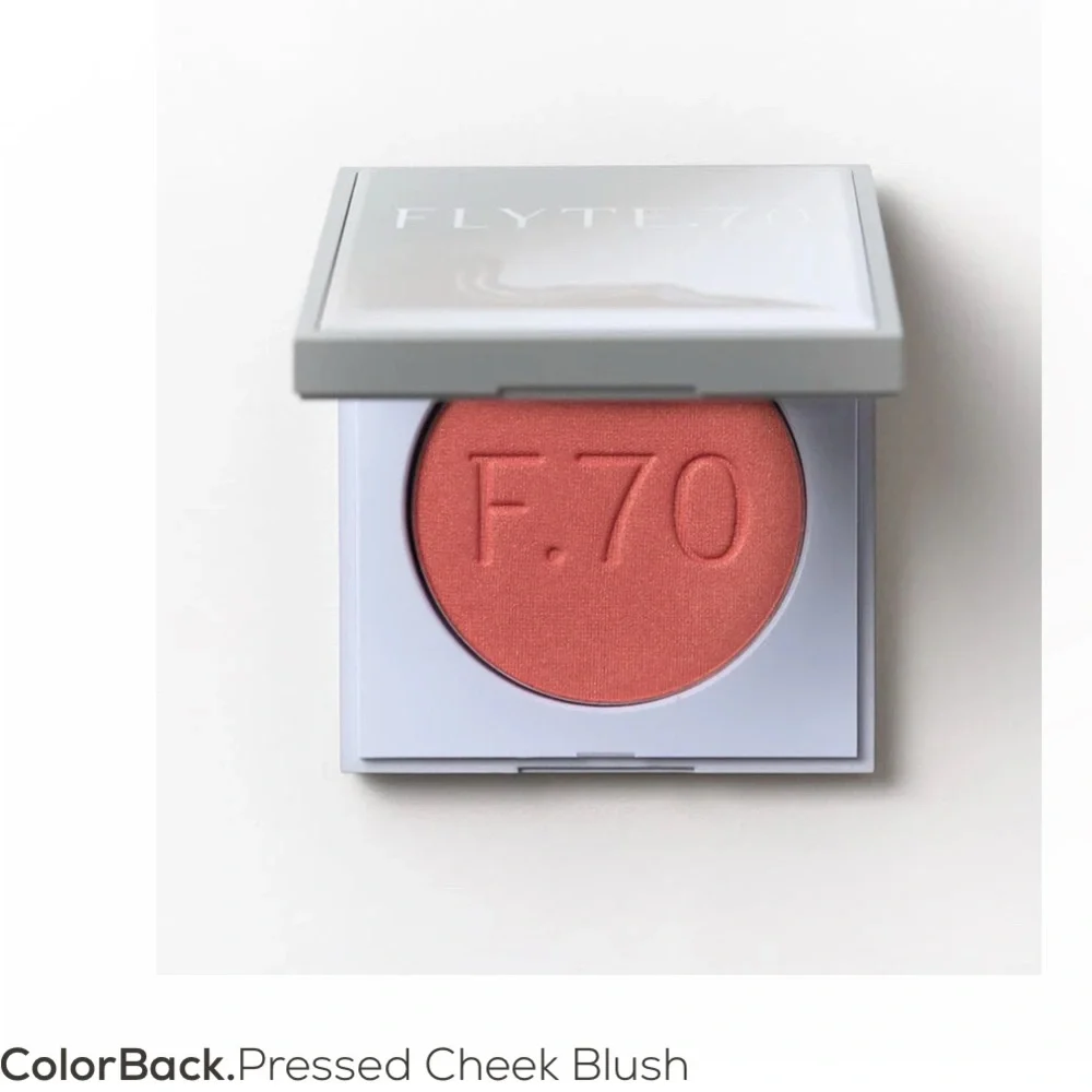 Flyte 70 Makeup Set with ColorBack, HazyView, HazyCheek, & make-up bag